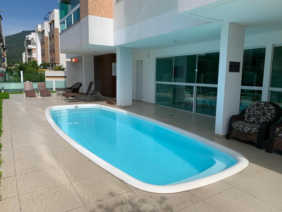 Apartmán Lindo Apartamento Praia De Palmas Governador Celso Ramos Exteriér fotografie